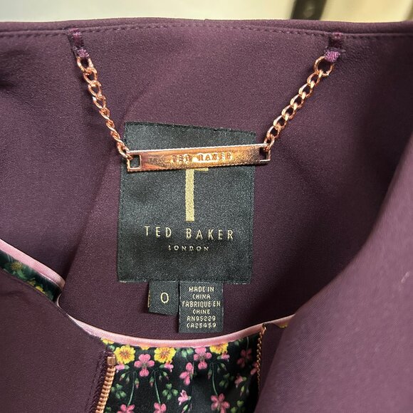 Ted Baker Evening Jacket, Size 0, Burgundy, Flared Cuff, Zipper - Picture 4 of 6